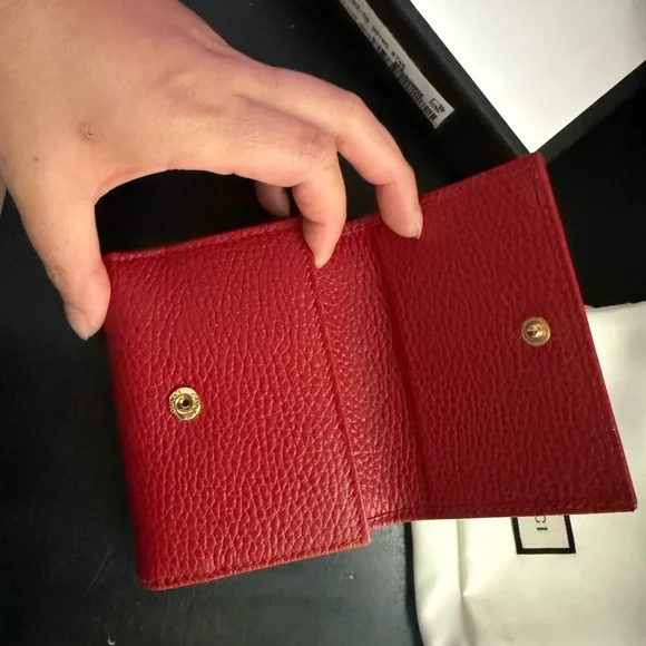 Gucci GG Marmont Pebbled Leather Compact Wallet - Picture 3 of 4